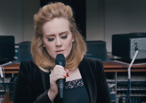 When We Were Young de Adele de que trata y a quien va dirigida la canción. When We Were Young de Adele de que trata y a quien va dirigida la canción.