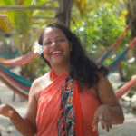 To My Love de Bomba Estéreo de que trata y a quien está dirigida.